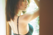 高学歴美女がTバックに！！斉藤里奈、プリ尻ランジェリーグラビア画像がセクシーすぎてヤバいwwwwwwwwww