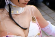【画像有り】コスプレイヤーさん、会場で乳首ポロリｗｗｗ