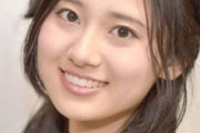 【画像】NHKの女子アナさん、ムッチリ尻にパン線透けの大サービス