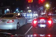 【動画】アメリカ人「さっきの車ムカつくなあ…せや！」