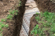 【画像】畑から謎の遺跡が発掘されるｗｗｗｗｗｗｗｗｗｗｗｗ