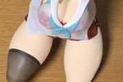 【画像】フィギュア買ったんだけど明らかに太ももが太すぎる