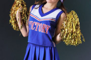 【画像】４０代主婦「チアガールで撮ってみたｗ」ﾊﾟｼｬ