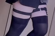 【画像】地雷系女子の太もも、ムチムチすぎるｗｗｗｗｗｗｗｗｗｗｗｗ