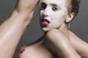 レディー・ガガのおっぱいが丸見えだからご覧下さいｗｗｗ