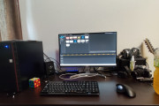 【朗報】貧民俺、ついにデュアルモニターの設置に成功する