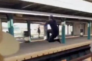 【動画】黒人さんの身体能力wwyyyyyy