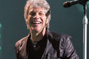 【悲報】ボン・ジョヴィ（58）、皿洗いまで落ちこぼれる…