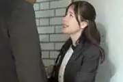 【桃乃木かな】『どうかなぁ？』巨乳スレンダーなOLお姉さんの上司を囁き誘惑エッチ