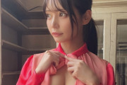 【画像】似鳥沙也加っていつの間にかガッツリ乳首出してたんやな