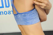 【画像】エッチな尻をした女優さん、写真集を発売ｗｗｗｗｗｗｗ