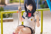 【悲報】『グリッドマン』六花のフィギュア、ケツがデカすぎてブランコの座面を凹ませてしまう……