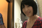 阿部乃みく ショートカットの元気系腐女子が素人男性の自宅に突撃！ノーパン姿でフェラチオご奉仕！