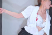 ゆずき🍊【搾精師】の裏垢動画・壁越しの秘密の交流会で翻弄される特別な体験