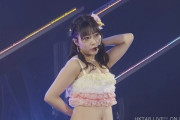 【画像】HKT48田中美久りんの乳がデカすぎて衣装から乳がハミ出てポロリ寸前に