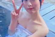 ガールズバンドのボーカル美少女、衝撃のセクシーショットを投稿！「きみとバンド」清原梨央、胸元あらわな温泉入浴画像でファンを悩殺！