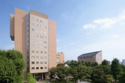 【悲報】日本女子大学「ち○こ付いてる人も受け入れます」