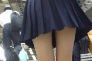 【画像】JKの階段パンチラとかいうこの世で最も抜ける画像ｗｗｗｗｗ