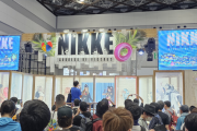 【悲報】コミケの『NIKKE』ブース、ドスケベすぎるリアル10連ガチャをやってしまう