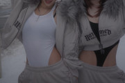 TWICEが着てるこのハイレグの服ってズボンの下どうなってるの？