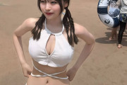 【画像】こういうデカ乳美女なら堂々と水着姿で写真撮ってネットに上げよな