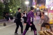 【衝撃】日本人さん、外国人コンビと壮絶な喧嘩を繰り広げてしまうｗｗｗｗｗｗ