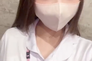【動画】現役看護師のナース服での自撮り、乳首位置がポッチしててエチエチ過ぎる