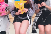【画像】アイドルの太もも、限界突破する！！！！