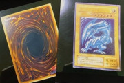 【悲報】遊戯王オタク、騙される『ブルーアイズの写真です』買ったらホントに写真が来た