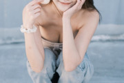 【画像】女子アナさん、えっちなモノを食べさせられてしまうｗｗｗ
