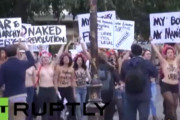 海外の抗議活動でおっぱい丸出しの女性達が最高すぎるｗｗｗ