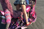 【画像】えちえちバイク女子、パンチラ上等だったｗｗｗｗｗ
