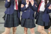 【無修正 エロ動画】 女子校の仲良し3人組制服女子と4Pして全員中出し