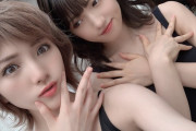 【画像】“神表紙”と話題　AKB48岡田奈々＆村山彩希、ラブラブ水着姿が大反響「ダブル天使キターー」