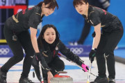 【画像】カーリング女子、相手チームの白人選手にゴミを見るような目でみられてしまうｗｗｗ