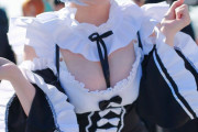【画像】女性コスプレイヤーさん、ガチでオッパイがデカすぎるｗｗｗ