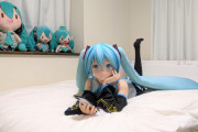 【画像あり】初音ミクさん、ついに現実世界に飛び出してくる！！！！！