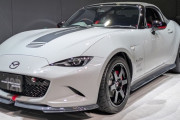 【画像】200台限定のMAZDAロードスター、1台700万円wwwwwwwwwwwwww