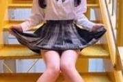 ◆【画像】JKさん、エッチなパンツを見せてしまう・・・（動画あり）