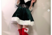 「美人すぎる！」「ごっちん最強に可愛い」と反響…後藤真希が公開したミニ丈ワンピのサンタコス姿