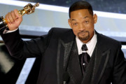 【悲報】ウィル・スミスさん、アカデミー賞授賞式で司会に平手打ちをしてしまうｗｗｗ