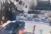 【動画】フェリーの時間に間に合わなかった男性　桟橋を使って車ごとフェリーに乗り込んで死亡