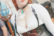 【画像】ほぼ全裸なドスケベコスプレイヤーの身体がエロすぎるｗｗｗ