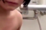 広○すずのマジモンの入浴動画流出ｷﾀ━━━━(ﾟ∀ﾟ)━━━━!?似