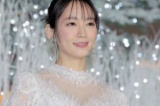 【画像】吉岡里帆(32)さん、ムチムチ度が限界突破www