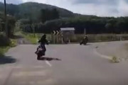 【動画】バイクで鍛えた女子のお尻がコチラｗｗｗ