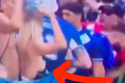 【放送事故】アルゼンチンの巨乳サポーター、ポロリしたおっぱいが生中継されてしまうｗｗｗ