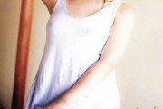 長濱ねる 乳首が透けて見えてる！？チッパイの胸元が透け透け