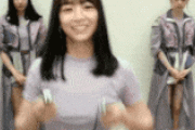 【gif】乃木坂の北野日奈子ちゃん、おっぱい丸出し縄跳び動画