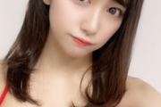 【画像】元STU48磯貝花音さん、水着姿を解禁wwwwwwwwwwww赤ビキニで側転も披露！！！